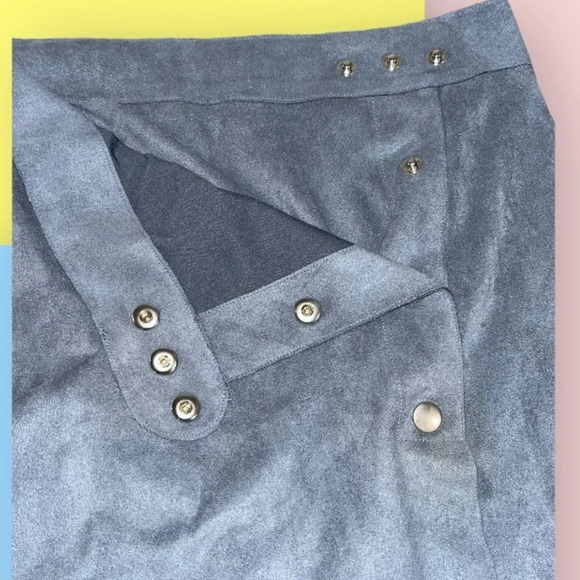 1 State size M faux suede grey mini skirt EUC - Picture 5 of 13